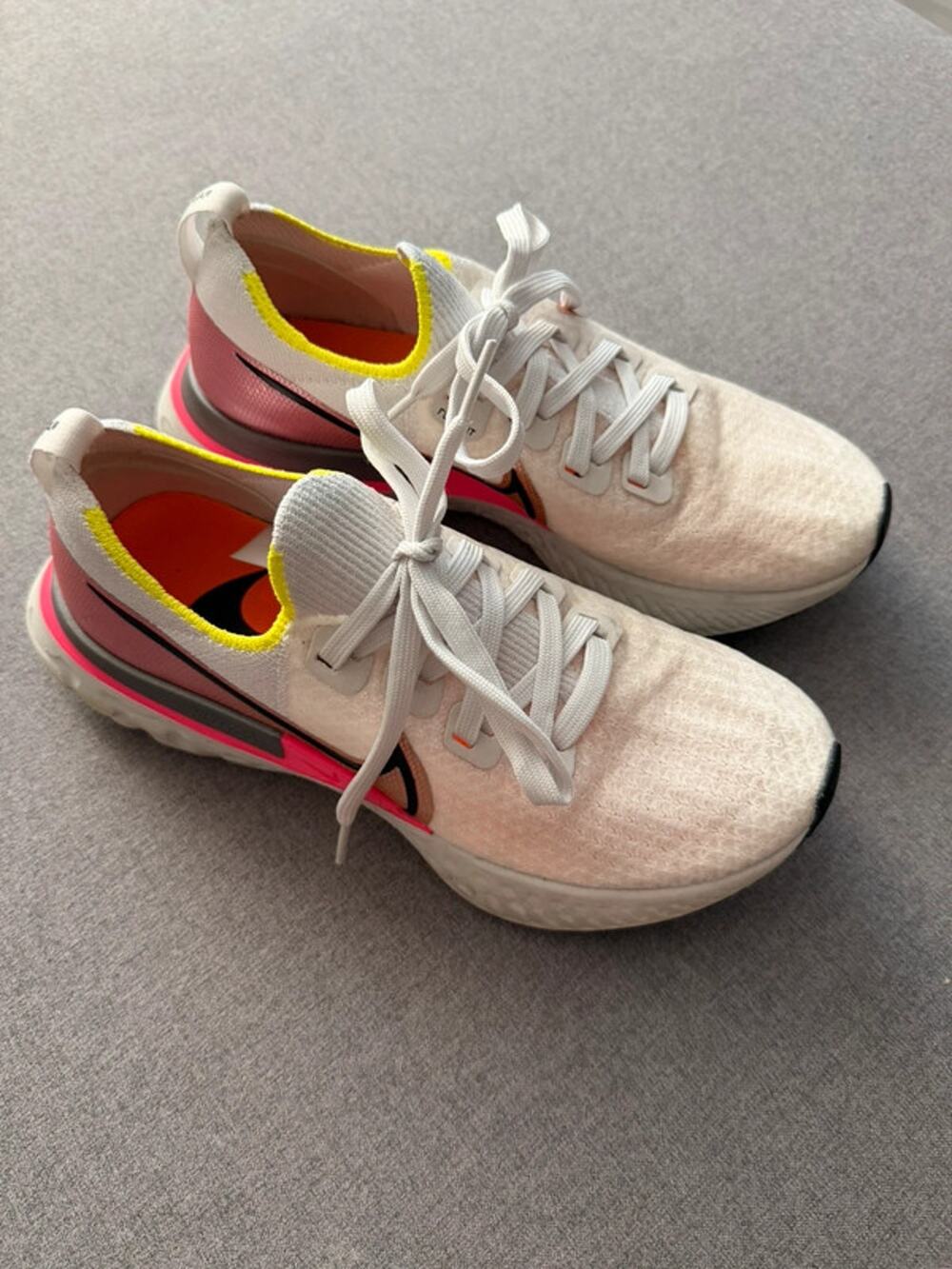 Nike Epic React 2 Sneakers